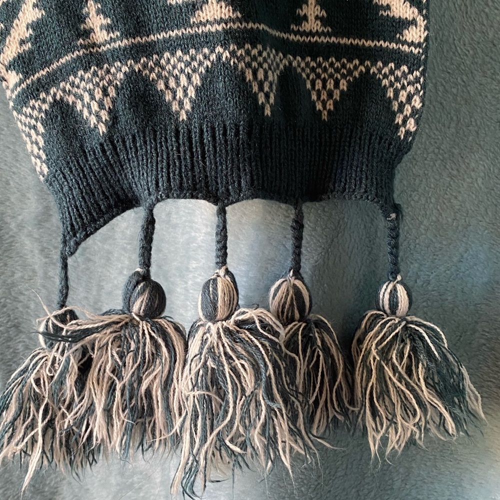 Scarf - Picture 3 of 6